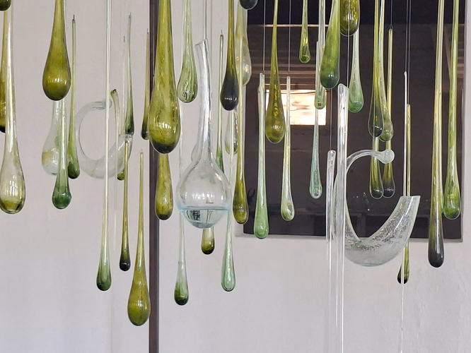 Raquel Pou: Shaping Glass