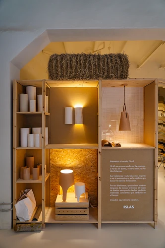 Tonia Fuster: Studio Islas
