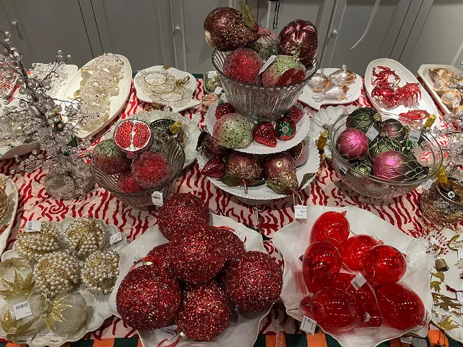 View Mallorca's Holiday Gift Guide 2025