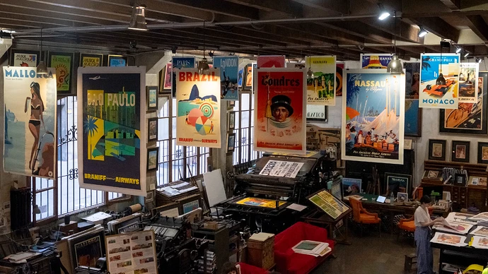 Stick No Bills: Bringing the Glamour Back Into Your Travel — discussion